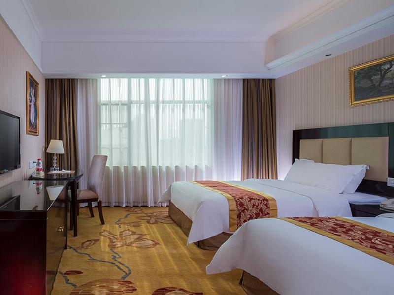 Vienna Hotel Baoan Liutang Xin'an  エクステリア 写真