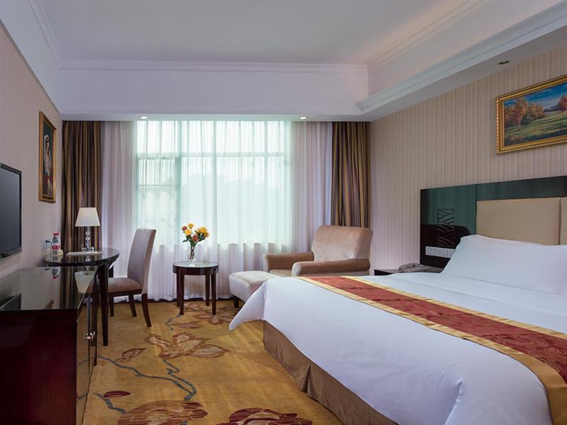 Vienna Hotel Baoan Liutang Xin'an  エクステリア 写真