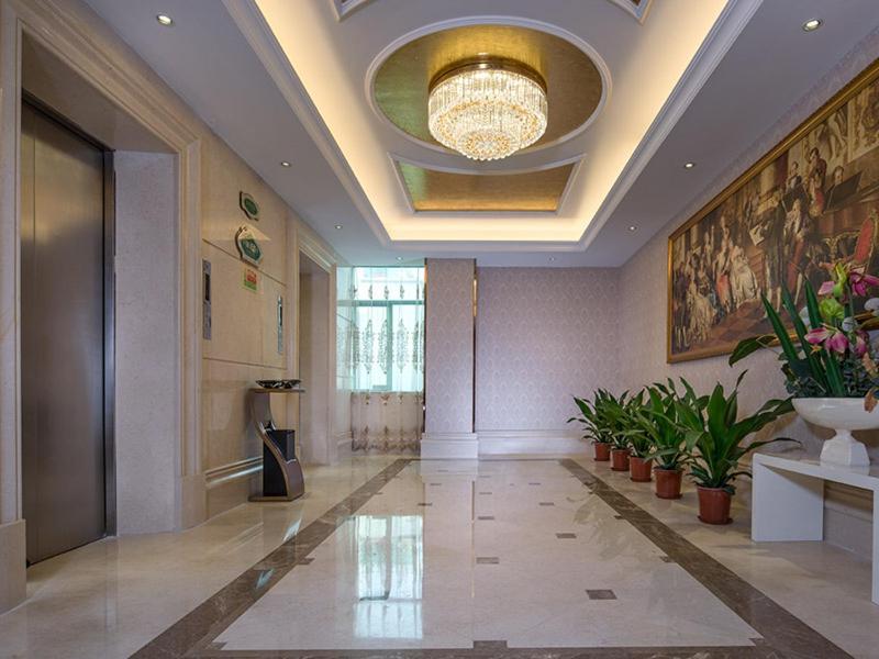 Vienna Hotel Baoan Liutang Xin'an  エクステリア 写真
